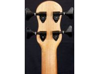 barnes-mullins-bass-ukulele-mahogany_6915b0a7e505c.jpg