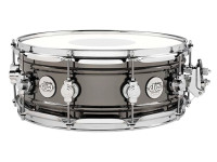 Tarola de 14/Tarola DW DRUMS DESIGN Series Black Nickel Brass Snare Drum 14x5.5 