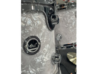 bdw-dwe-5-piece-drum-kit-bundle-white-marine-pearl-roland-v71-4cy-4wt-01-b_69808e6c77500.jpeg