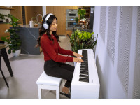 bpiano-portatil-roland-fp-30x-wh-branco-com-porta-usb-e-bluetooth-b_683d79bdd398c.jpg