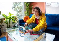 broland-e-4-voice-tweaker-processador-voz-portatil-auto-pitch-vocoder-looper-aira-compact-b_6800af0e64786.jpg