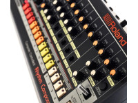 broland-tr-08-sons-iconicos-caixa-de-rimos-roland-tr-808-boutique-b_6a1d6c7caee3b.jpg