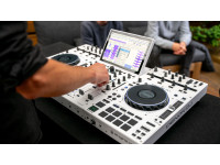 denon-dj-prime-4-white_663e2afe773c8.jpeg