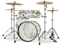 dw-drums-design-series-acryl-kit-5-pcs-bd-22-ddac2214cla_67d9ca3d993b6.jpg