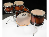dw-drums-design-series-shell-pack-tobacco-burst-4pc-22-ddlg2214tba_6780064638d3a.jpg
