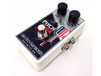 electro-harmonix-pitch-fork-pitch-shifter_60a37f2682279.jpg