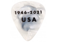 fender-75th-anniversary-pick-tin-18un-black_606c2bf670ede.jpg