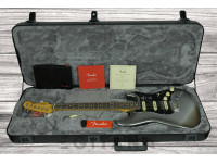 fender-american-pro-ii-strat-hss-merc_622f6e454dae8.jpg