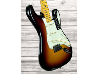 fender-american-ultra-strat-mn-ultraburst_6139ebe5d05e2.jpg