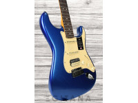 fender-american-ultra-strat-rw-hss-c-blue_63986fa7af962.jpg