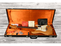 fender-american-vintage-ii-1973-rosewood-fingerboard-aged-natural_64c7dce5469db.jpg