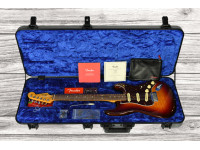 fender-anniv-am-pro-ii-strat-rw-cm_66754f94ce3c3.jpg