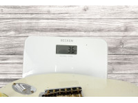 fender-custom-shop-64-stratocasterjourneyman-relic-aged-olympic-white_6931a33f3ae2c.jpg