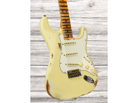 fender-custom-shop-69-stratocaster-heavy-relic-aged-vintage-white_6704035794784.jpg