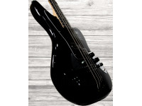 fender-jaguar-bass-eb-black_60f84b29cc314.jpg