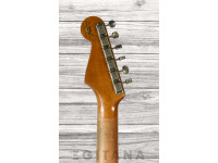 fender-limited-edition-roasted-61-super-heavy-relic-flat-lam-rosewood-fingerboard-aged-3-color-sunburst_63d7d4584e01e.jpg