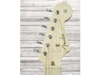 fender-made-in-japan-hybrid-stratocaster-indigo_5efe08669f845.jpg