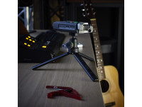 gravity-vs-tripod-01-b_6523fc5c62b74.jpg