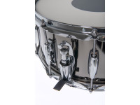 gretsch-drums-snare-drum-full-range-black-nickel-over-steel_65cc9438135fa.jpg