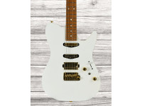 ibanez-lb1wh-lari-basilio-w-case_65ba80a9da195.jpg