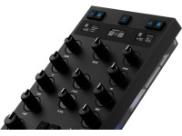 native-instruments-traktor-z1-mk2_672222a166384.jpg
