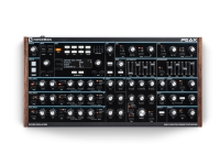 novation-peak_5b057120909e8.jpg