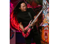 prs-se-chleo-herman-li-od_698dc3440f304.jpg