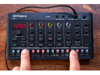 roland-t-8-caixa-de-ritmos-aira-compact_627a979b450ea.jpg