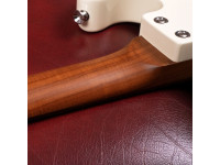 shergold-masquerader-standard-sm11-solid-quartz-white-gloss_6915c193a2d38.jpg