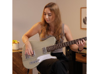 shergold-telstar-standard-bass-sbt14-champagne-gold-gloss_6915c99fe688a.jpg