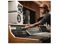universal-audio-apollo-x16-gen2-essentials-_67079e2ba2ee2.jpg