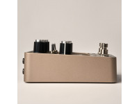 universal-audio-golden-reverberator-pedal_6061931e060a6.jpg