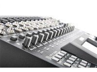 yamaha-01v96i_578e0ca1de0de.jpg